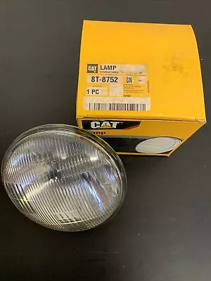 Wow! CATERPILLAR CAT TRACTOR HEAD-LOW-VERTICAL MOUNT HALOGEN LAMP - 8T8752 • $30.27