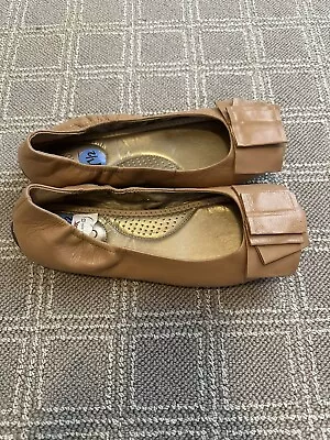 Me Too Leather Slip On Ballet Lilyana Flats Shoes Nude Size 7.5M EUC • $19.99