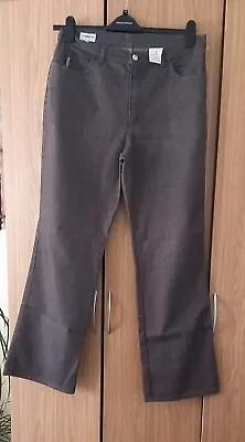 Mens Trousers Size 16 UK • £21.99