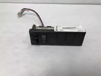 International DURASTAR (4400) SWITCH PANEL Dash Panel - Used | P/N 3575432C4 • $59.99