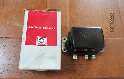 1949 - 53 Delco Remy Buick Cadillac Pontiac OLDS  D606 1118827 Voltage Regulatog • $125