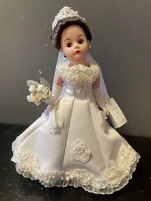 Madame Alexander Bride Doll  Contemporary Bride - 26880 Brunette BEAUTIFUL • $75