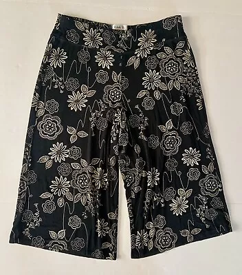 Vikki Vi Pants Petite Large Black Floral Tan Capri Knee Stretch Slinky Pull On • $16.39