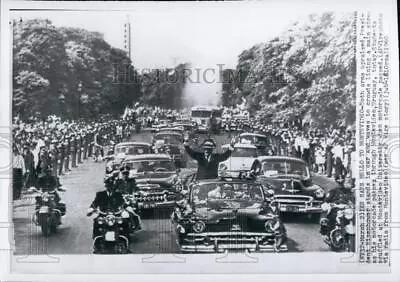 1960 Press Photo President Eisenhower In Montevideo Uruguay • $19.99