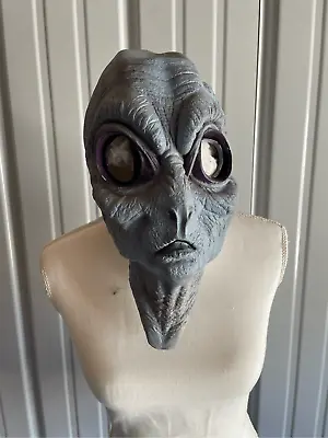 VINTAGE 1998 Paper Magic Group SCARY ALIEN Halloween Mask • $9