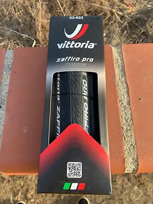 Vittoria Zaffiro Pro Folding 700 X 23c Road Bike Cycle Training Tyre - Black NEW • $29.90