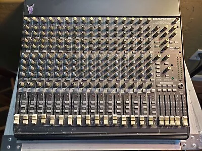 Mackie 1604VLZ4 16-channel Compact 4-Bus Mixer • $225