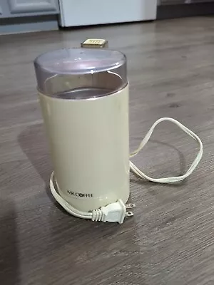 Vintage IDS-50 Mr. Coffee Electric Blade Coffee Bean Grinder -  Off White • $10