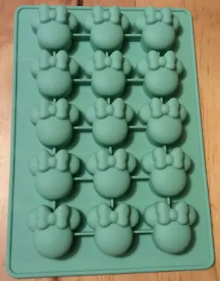 BN New Green Silicone DIsney Minnie Mouse 15 Mould Ice Cube Tray • £5.65