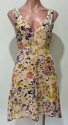 $35 • Buy Tigerlily Floral Print Dress Size 6