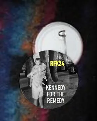 Pin Back Button 1.5  KENNEDY FOR THE REMEDY    RFK JR  2024 • $4