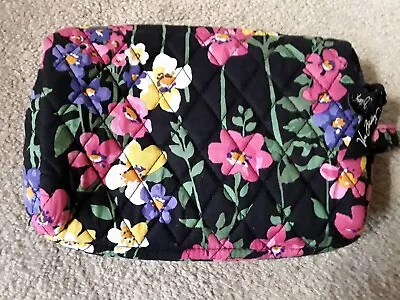 Vera Bradley Small Makeup Bag /Clutch  • $8