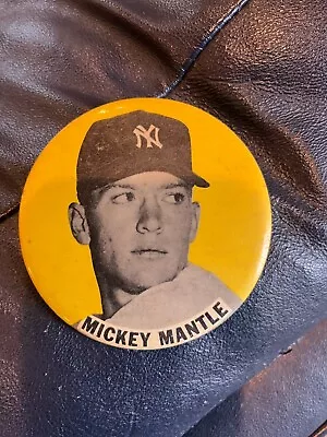 3.5  Mickey Mantle PM10 Pin Yellow Variation • $125