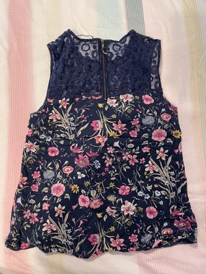 £3 • Buy Ladies Oasis Pretty Navy Floral Plants Cotton Top Mesh Detail Zip Up Size 10