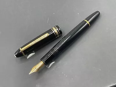 Montblanc LeGrand Meisterstuck C1980s Fountain Pen Black Gold Trim 14k OBB 146 • $335