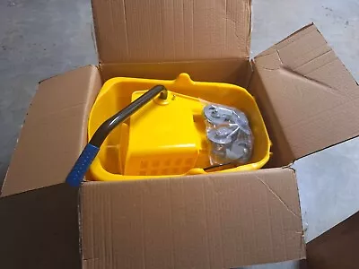 Mop Bucket 35qt Yellow W/ Ringer MBW35Y-SP • $60
