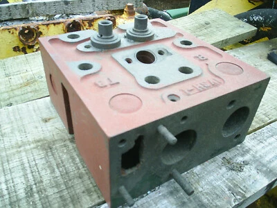 £85 • Buy Ruston And Hornsby 1 – VSH Cylinder Head 1-VSH-1