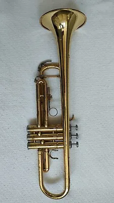 Trumpet-Yamaha YTR-2335 Bb USED • $399