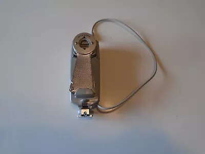 Vintage Minolta Deluxe II Fan-Style Flash Attachment With Case. Made In Japan • $24.99