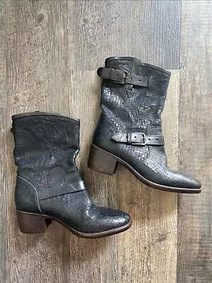 Ugg Collection Made In Italy Chochetta  Black Leather Boots Women's Sz 7 • $49.99