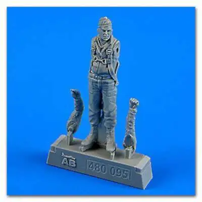 1/48 USAF Pilot Vietnam War 1965-73 (Standing No Helmet) • $17.72