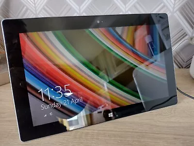 Microsoft Surface Windows RT 8.1 10.6 Inch Screen 32GB 2GB RAM PC Tablet Silver • £25