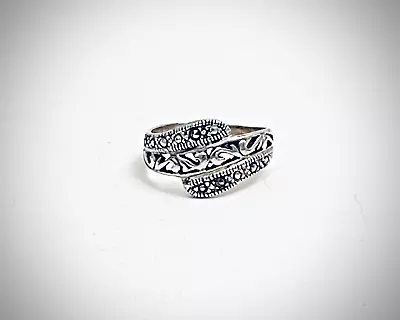 Sterling Silver Marcasite Ring Size 5.5 • $15