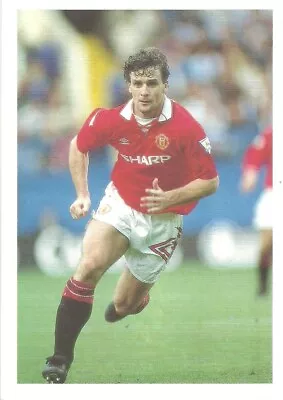 Mark Hughes - MANCHESTER UNITED - 1990's Barratt 'Premier Players' Postcard • £1.20