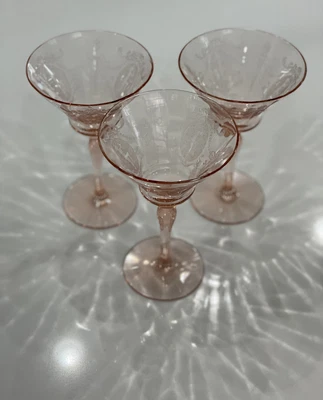 $11 • Buy Morgantown  Sunrise Medallion  Pink Goblets   6 1/4in