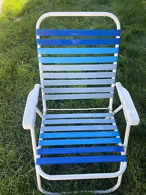 Vintage Vinyl Strap Lawn Chair Blue Ombre White • $49.99