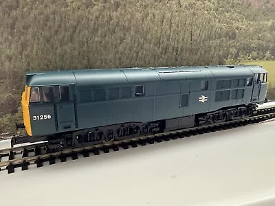 R3067 Hornby OO Gauge Class 31 AIA-AIA Diesel Electric '31256' (DCC Ready) • £69.99