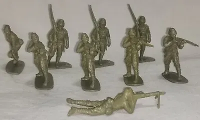 Vintage Plastic Japanese Soldiers 1:32 Scale X 9 - Unbranded - 1970's • £3.25