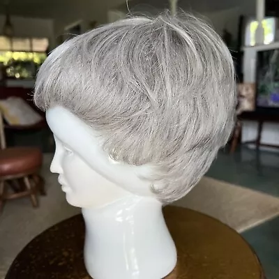 Gabor Wig Flexlite Modacrylic Personal Fit Short Silver Gray RN 48539 Japan • $33.84