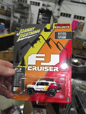 Johnny Lightning 1/64 2007 Toyota FJ Cruiser AW Store Exclusive NIB • $19.50