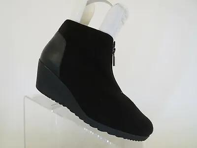 MUNRO Black Zip Wedge Ankle Fashion Boots Bootie Size 8 M • $22.79