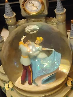 $15 • Buy Vintage Disney Cinderella  And Prince Charming Clock Tower Snow Globe