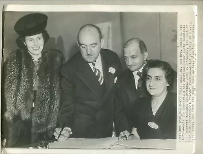 Mr & Mrs James Fay Labor Party Candidate 1938   VG Press Photo P2A • $24.99