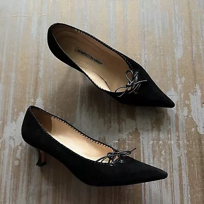 Manolo Blahnik Suede Pointed Toe Heels Black Bow Preppy Classy Womens 8 • $74.99
