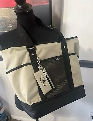 Everest Tote - New • $26