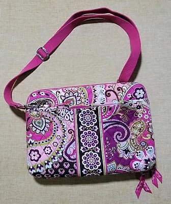 Vera Bradley Bible/Book Case In Very Berry Paisley • $22.99