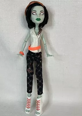 Monster High Doll Freaky Fusion Scarah Screams White Eyes 2013 • $30