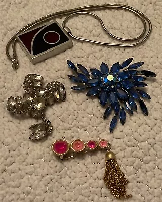 Vintage Broaches And Necklace Includes Sarah Coventry/Judy Lee All Intact • $9.99