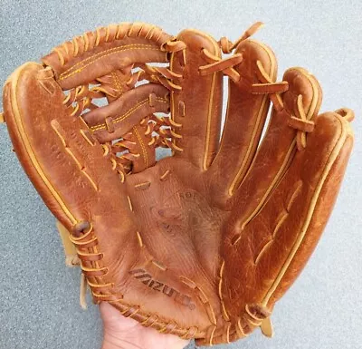 Rare Mizuno Classic Pro Soft 11.75  Infield Baseball Glove GCP54S  • $119