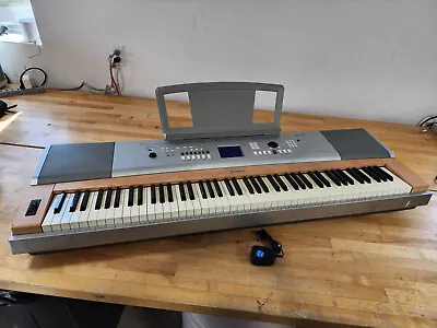 *SCREEN BROKE* Yamaha DGX-620 Digital Full Size 88 Key Portable Electronic Piano • $349.99