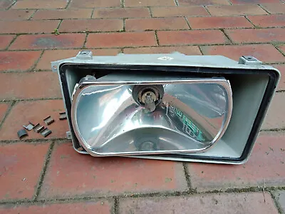 HOLDEN WB HEADLIGHT R H UTE PANEL VAN 1TONNER USED NO GLASS NEEDS NEW GLASS Post • $250