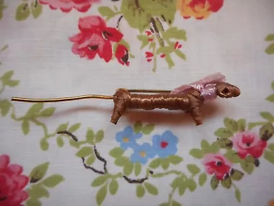 Lovely Vintage Kitsch Cute Dachshund Sausage Dog Raffia Brooch With Pink Bow • £18.99