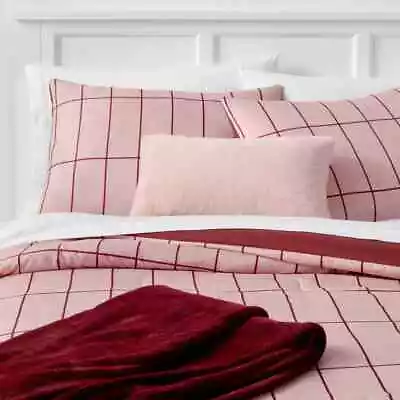 Grid Print Reversible Decorative King Comforter Set With Throw - Room Essentials • $45.99
