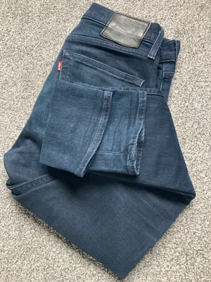 £12.50 • Buy Levi 519 Used Navy Denim Jeans. Used Jeans. W33 L 34. Zip Fly Stretch Jeans.