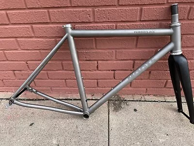 MOOTS VAMOOTS RCS FRAMESET CARBON FORK DISC 53cm ROAD BIKE FRAME AND FORK • $5899