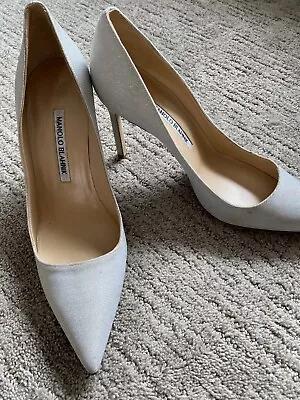 NEW MANOLO BLAHNIK Pointed Toe Pump Party WHITE Opal GLITTER 38.5 • $289.99